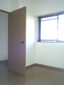 Other room space. North Western-style