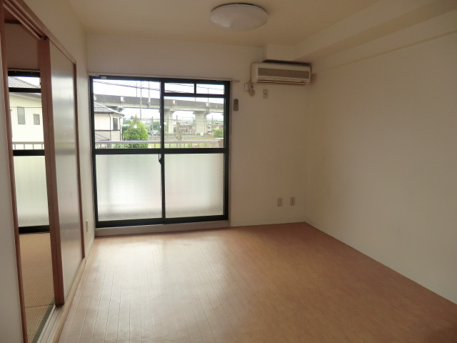 Living and room