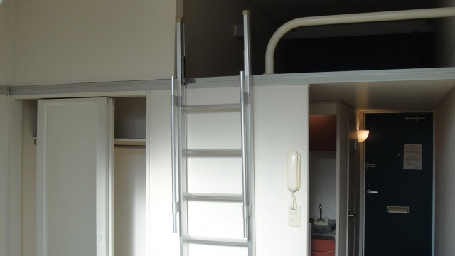 Living and room. You can immediately move a guarantor unnecessary.