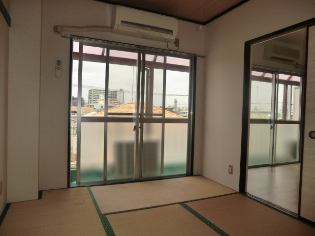 Living and room