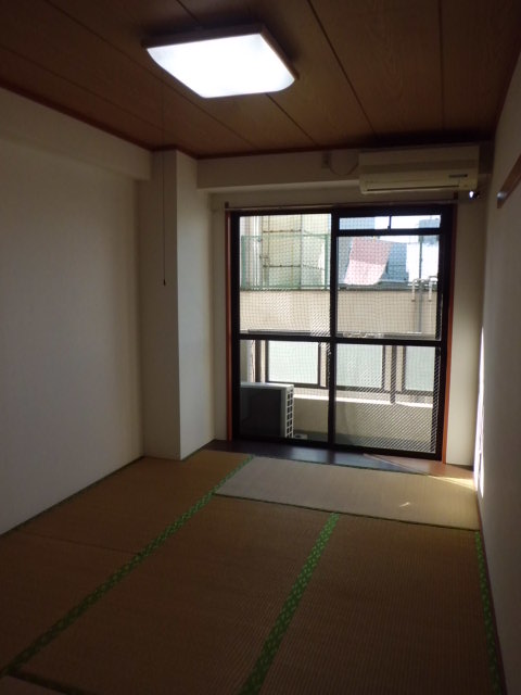 Other room space