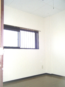 Other room space. North Western-style