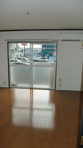 Living and room