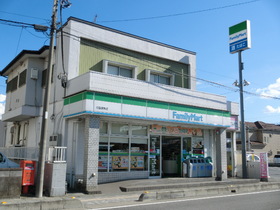 Convenience store. 180m to Family Mart (convenience store)