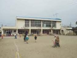 kindergarten ・ Nursery. Second Nadeshiko to nursery 400m