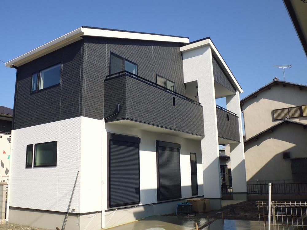 Local appearance photo. (5 Building) Exterior Photos