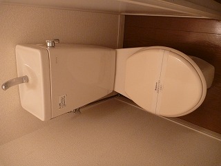 Toilet. bus ・ It is a toilet is happy