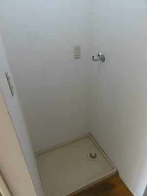 Other Equipment. Indoor Laundry Storage is glad items.