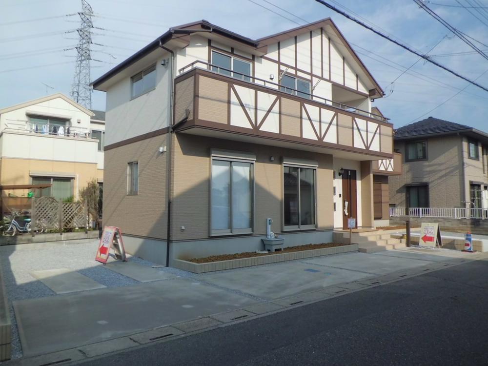 Cityscape Rendering.  [appearance] Local fade with no traditional style style of the exterior design (October 2013) Shooting