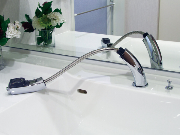Bathing-wash room.  [Head drawer mixing faucet] Mixing faucet head drawer type. Hygienic specifications washable up to every corner of the bowl.