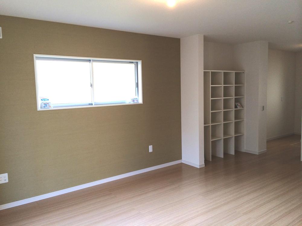 Living.  [1 Building] LDK of open-minded about 18 Pledge. Spacious space will be the oasis of family. (November 2013) Shooting