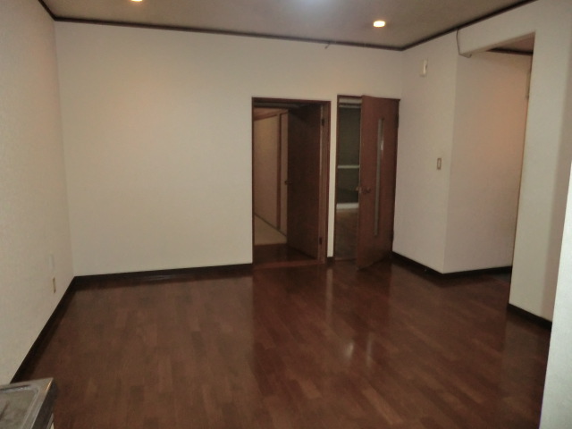 Living and room