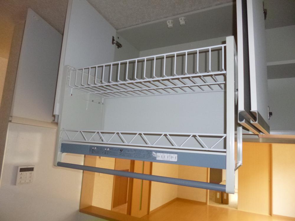 Same specifications photo (kitchen). Example of construction. Lift down Wall with storage! You can also easily accommodated in a high place. 