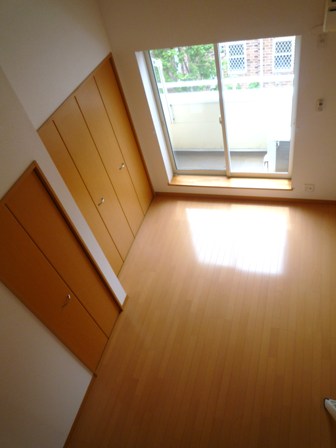 Living and room. 2 Kaiyoshitsu From loft