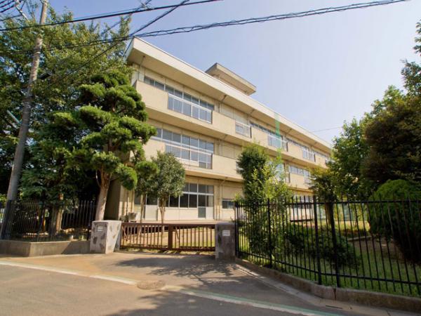 Junior high school. 500m to junior high school Miyashiro Municipal Hyakken junior high school