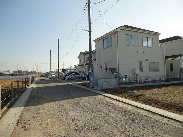 Local photos, including front road