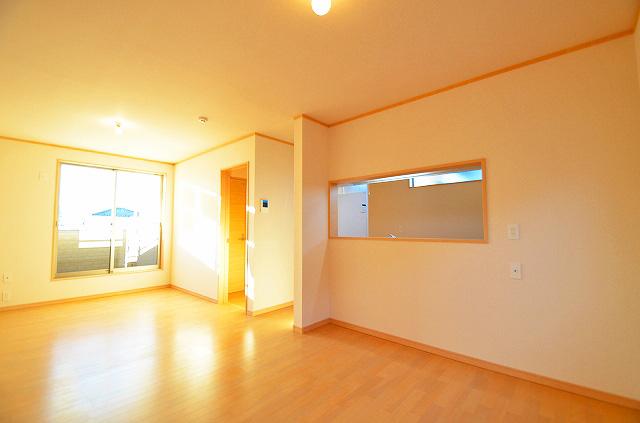 Living. Lighting a lot of living