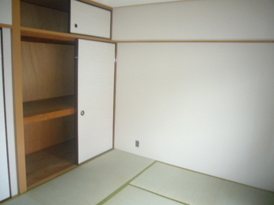Living and room. Closet southwest side Japanese-style room
