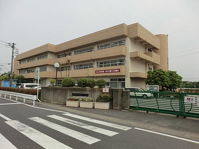 Primary school. Misato 130m up to municipal Yagi Township Elementary School