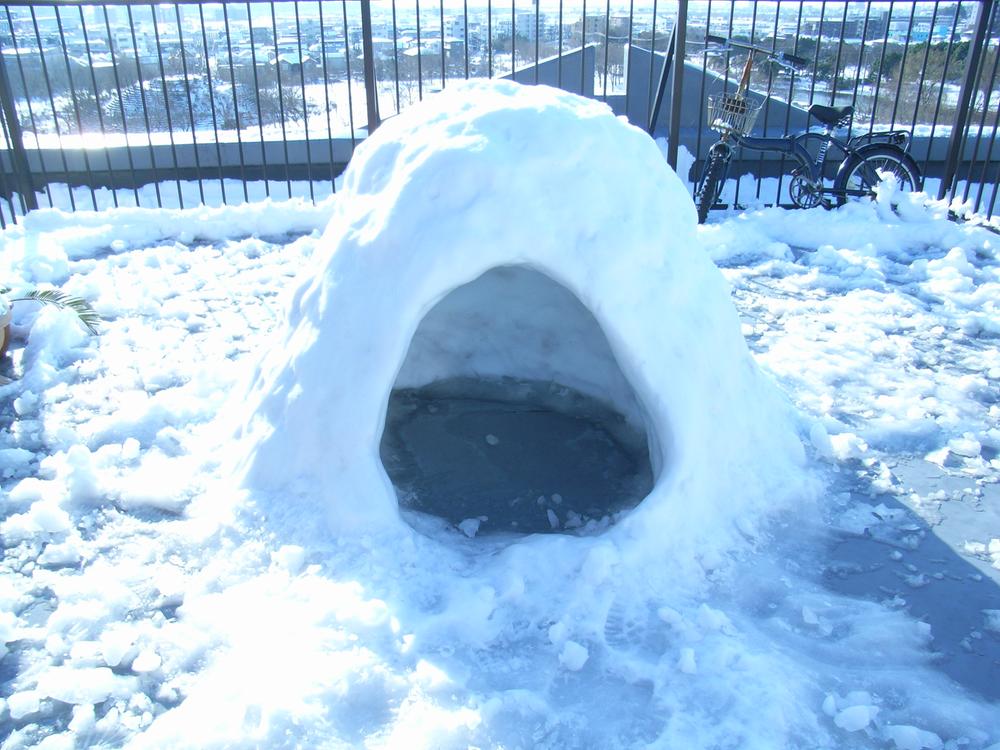 Balcony. Kamakura in the roof balcony