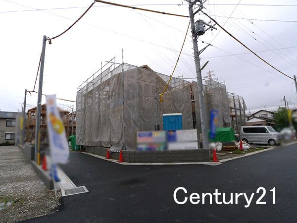 Local photos, including front road. 10 / 2 shooting Completion of framework