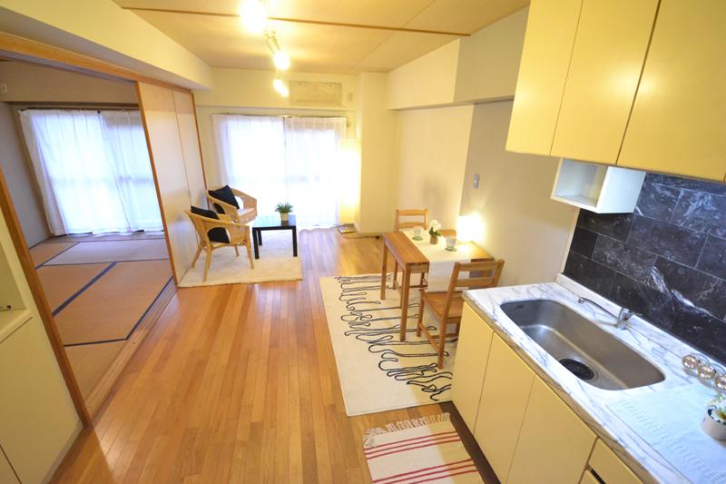 Living. Local (March 2013) Shooting