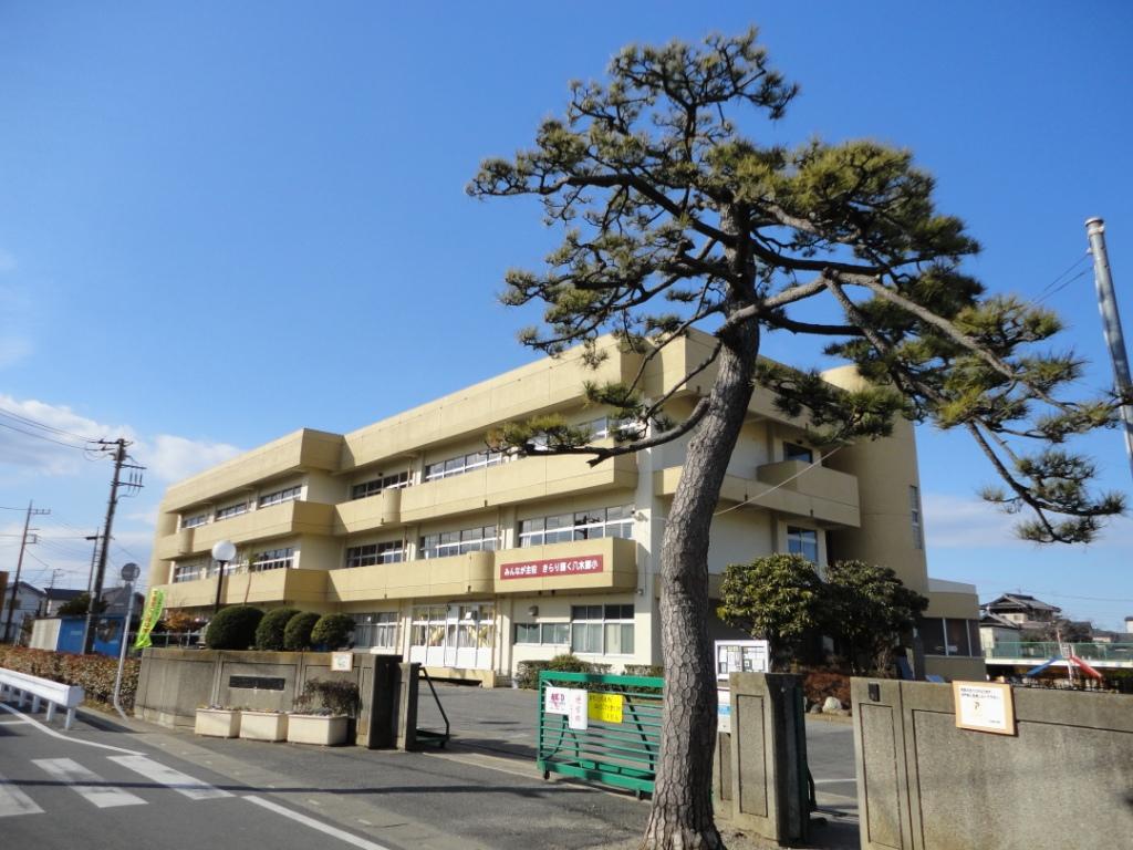 Primary school. 681m until Misato City Yagi Township Elementary School (elementary school)