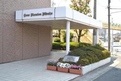 Entrance. Common areas