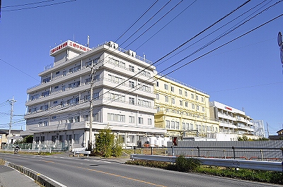 Hospital. Misato Chuo General Hospital (Hospital) to 400m