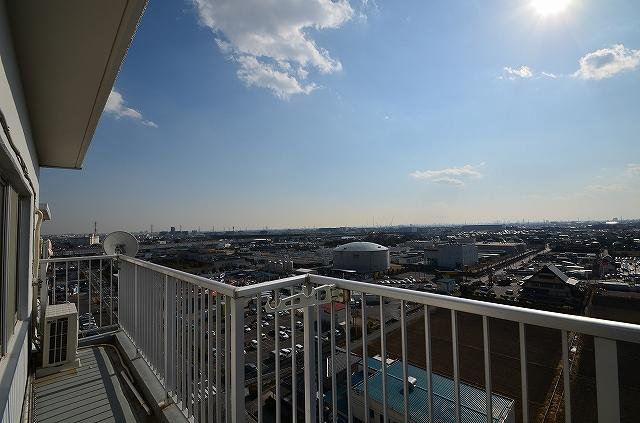 View photos from the dwelling unit