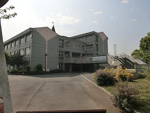 Junior high school. Misato City 1204m to stand Mizuho Junior High School