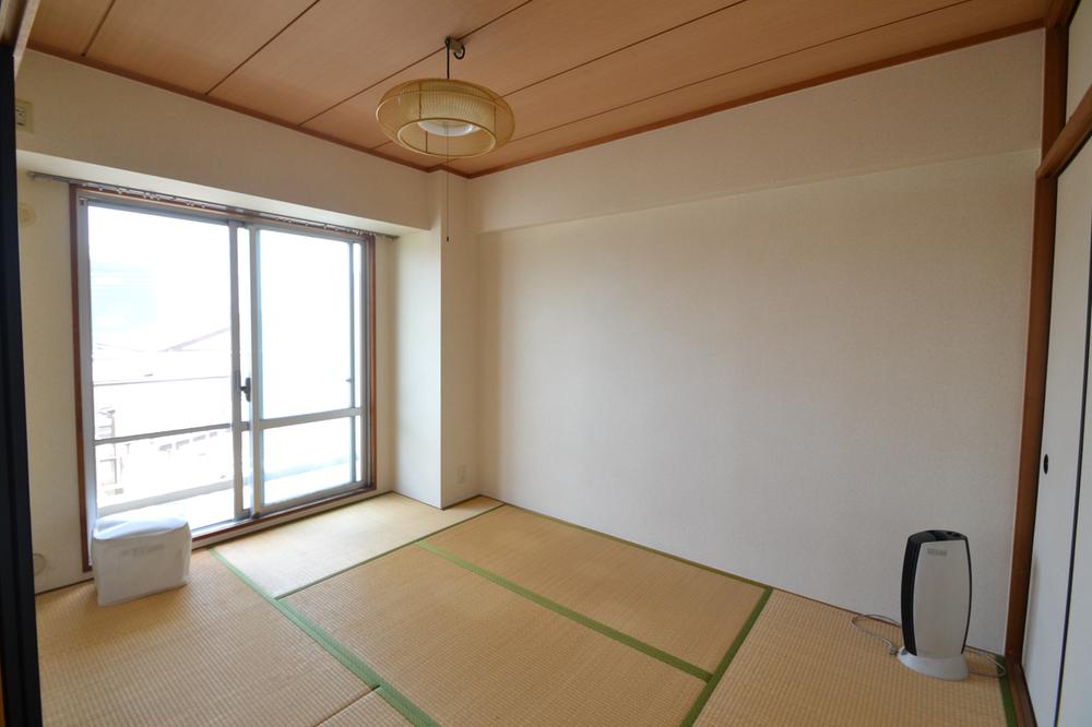 Non-living room. Japanese style room