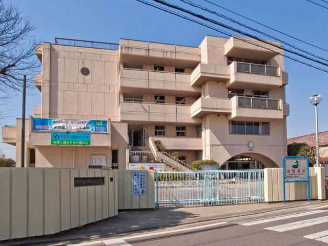 Primary school. Misato City 680m to stand Waseda Elementary School