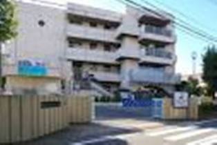 Primary school. Misato City 411m to stand Waseda elementary school (elementary school)