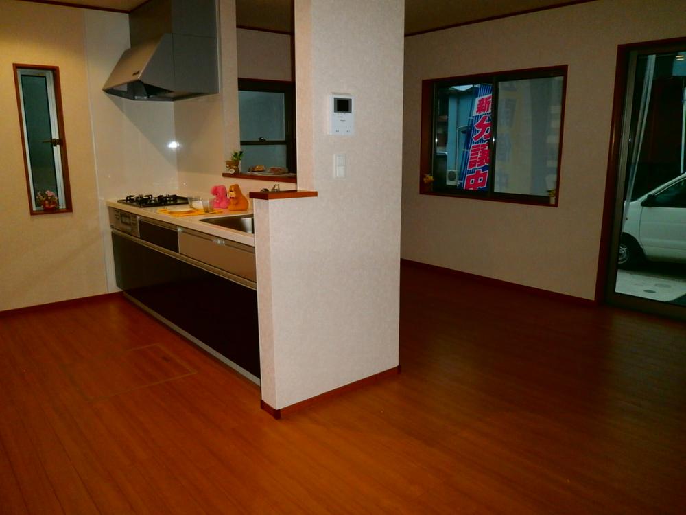 Living. ( 6 Building) same specification