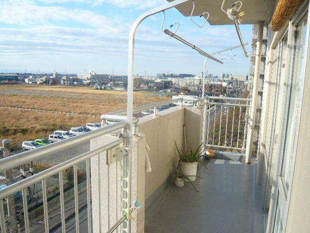 View photos from the dwelling unit. There is no front wing