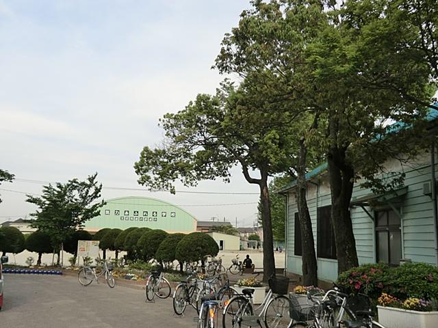 Primary school. Hikonari until elementary school 930m