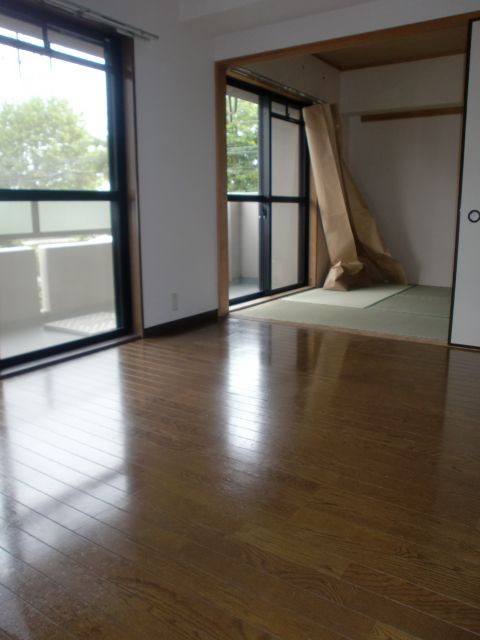 Living and room. 13 Pledge of living will relax comfortably when there is a feeling of opening ☆