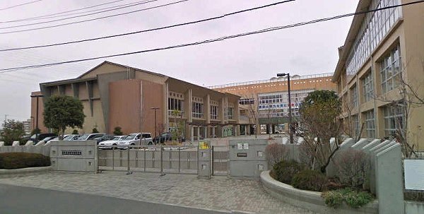 Primary school. Shinwa up to elementary school (elementary school) 1500m