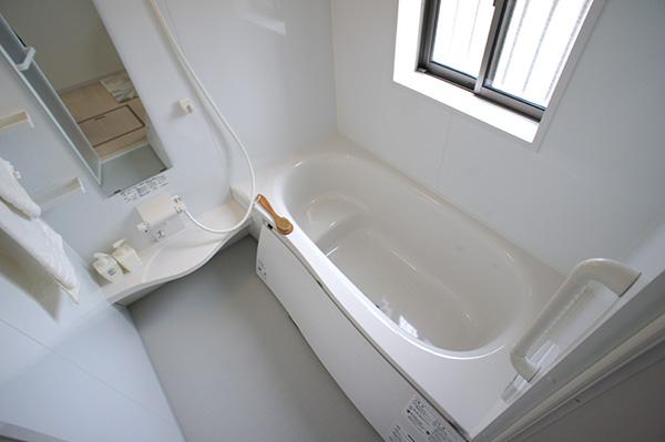 Bathroom. Indoor (10 May 2013) Shooting Building 3