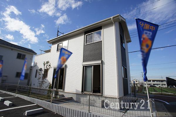 Local appearance photo. Plenty of sunshine and a pleasant breeze pour in dwelling site (November 2013) Shooting Building 3