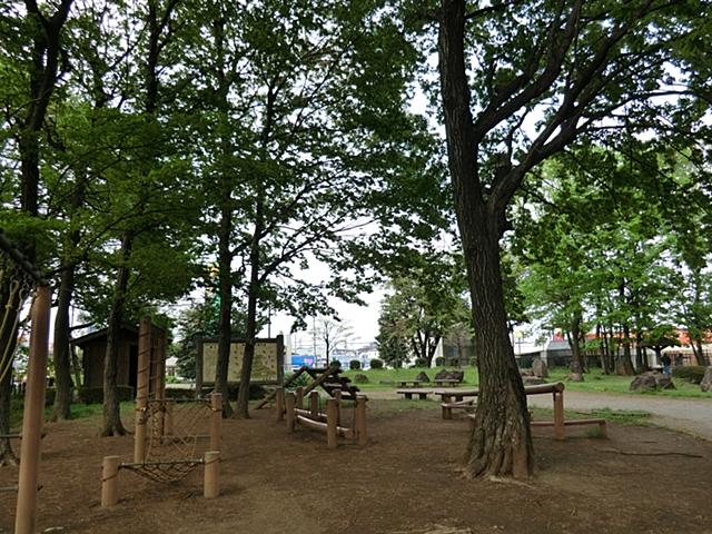 park. The immediate vicinity of the 400m Nitori to Nobidome park