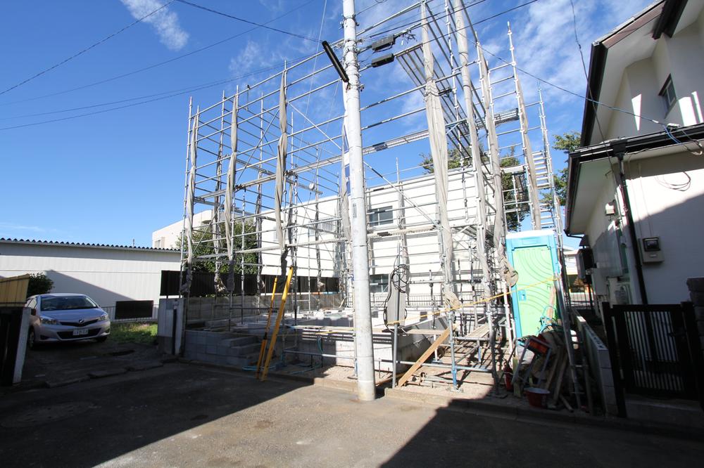 Local appearance photo. Local (10 May 2013) Shooting