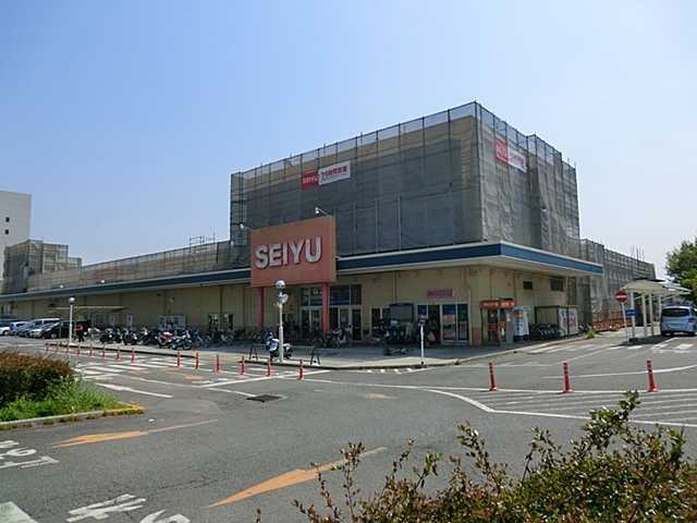 Supermarket. Seiyu Niiza store up to (super) 1586m