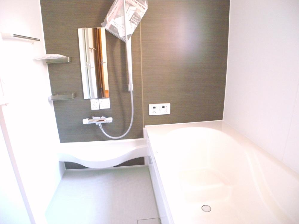 Bathroom. Indoor (10 May 2013) Shooting