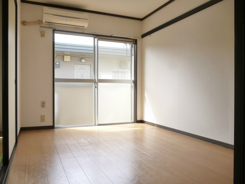 Living and room.  ☆ Sunny 2 Kaikaku room