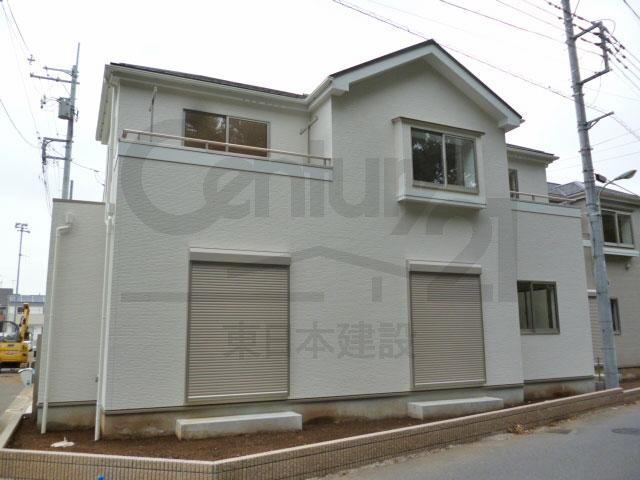 Local appearance photo. Local (10 May 2013) Shooting