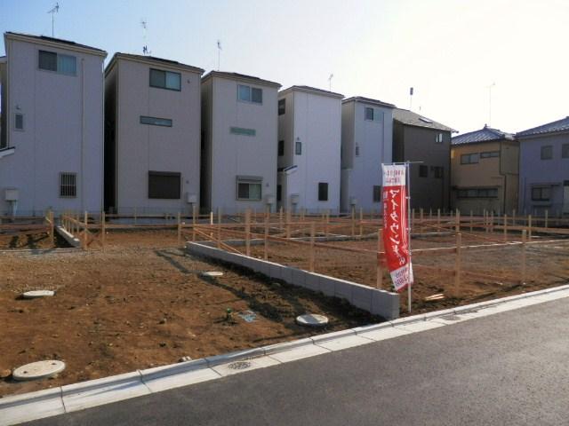 Local appearance photo. Local (12 May 2013) Shooting