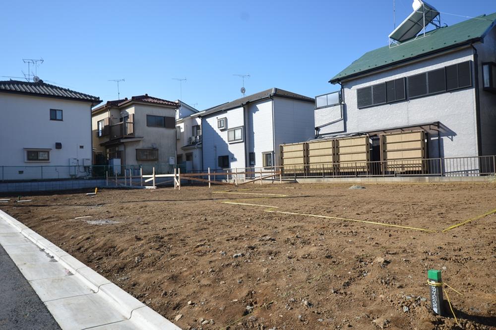 Local appearance photo. Local (11 May 2013) Shooting