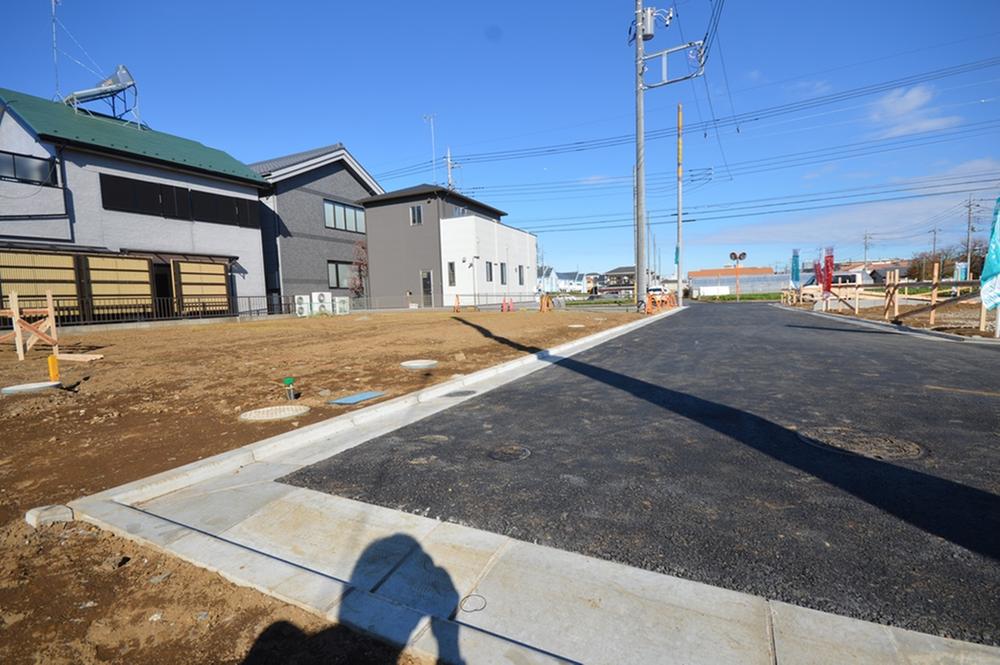 Local appearance photo. Local (11 May 2013) Shooting